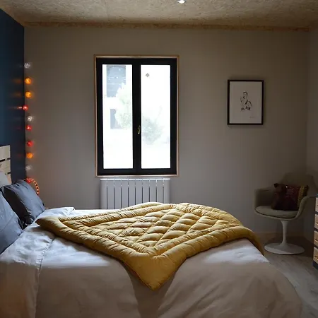 Les Inattendus Bed and breakfast Gennetines